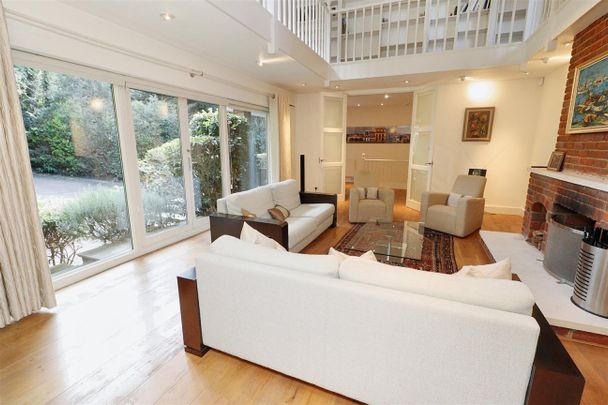 Barnet Lane, Elstree, Borehamwood - Photo 1