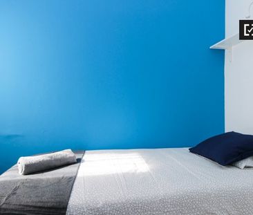 barcelona, Catalonia 08028 - Photo 4