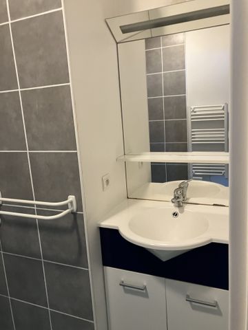 Location Appartement 1 pièce 25m² PESSAC 33600 - Photo 3