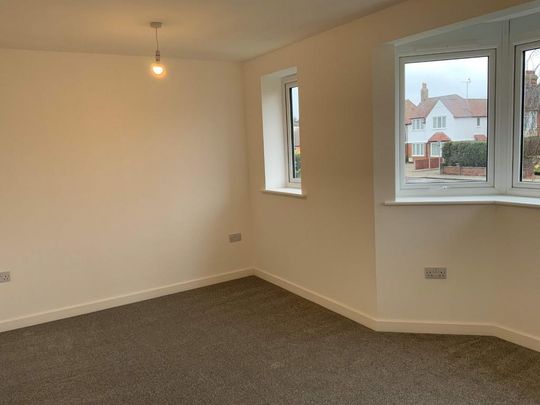 3 bedroom semi-detached house to rent - Photo 1