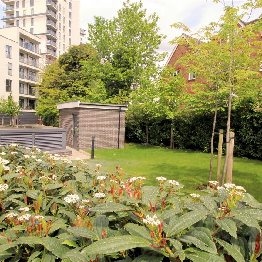 Chataway House, Bradfield Close, Woking, Surrey, GU22 7PR - Photo 1