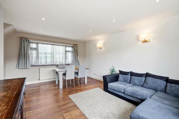 3 bedroom terraced house to rent - Photo 1