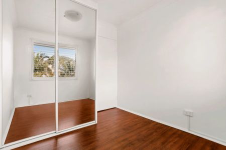 2Bedrooms, 1Bathrooms - Photo 5