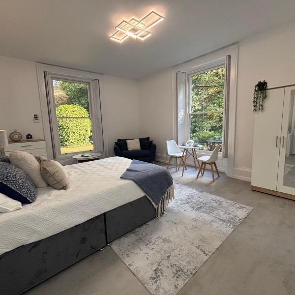 Studio to rent - Photo 1