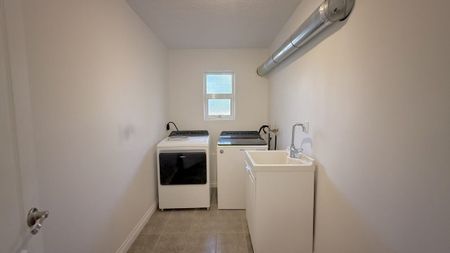 5855 Sycamore Street – Lower - Photo 2