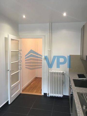 Idéalement situé dans Carouge, proche des transports publics - Photo 3