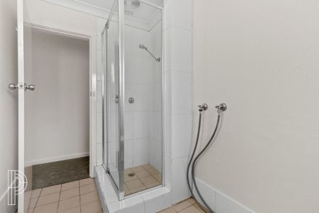 Studio flat in a sought-after locale - Photo 3