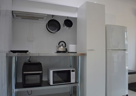 Fully Furnished with Electricity Included - Photo 4