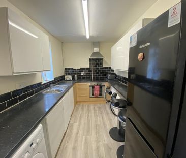 5 bedroom house to rent - Photo 3