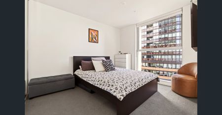 Elegant class meets the perfect podium position – Fully Furnished - Photo 4