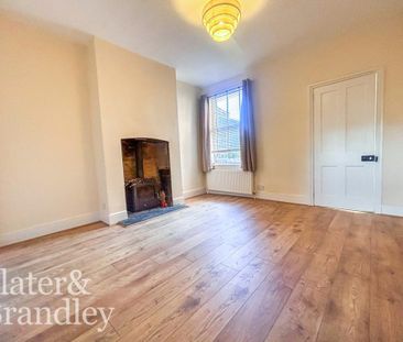 2 bedroom end of terrace house to rent - Photo 1