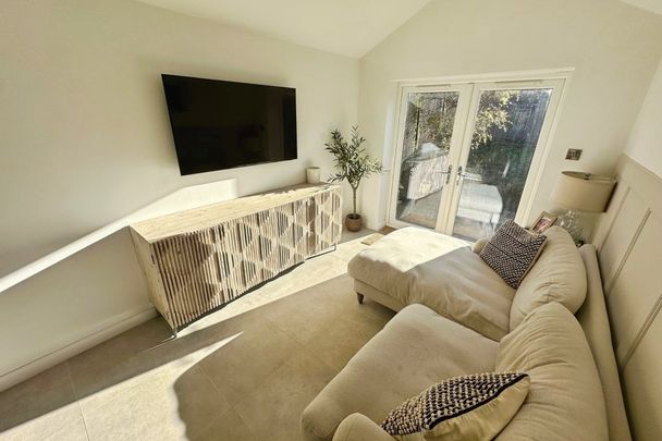 Lincoln Road - Photo 1