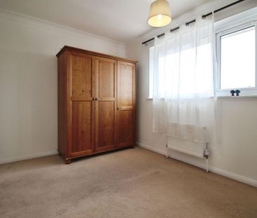 2 bedroom end of terrace house to rent - Photo 1