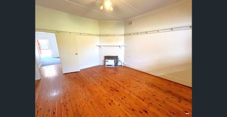 Central Albury Home - Photo 3