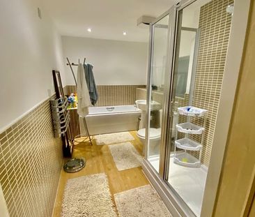 4 Bed Penthouse, Kings Hall, B13 - Photo 6