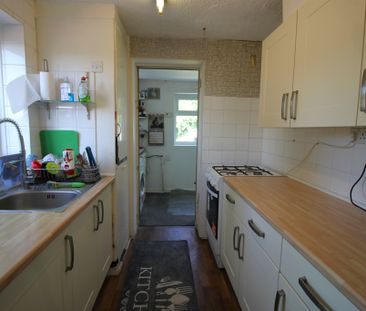 Kingston Road, High Wycombe - Photo 4
