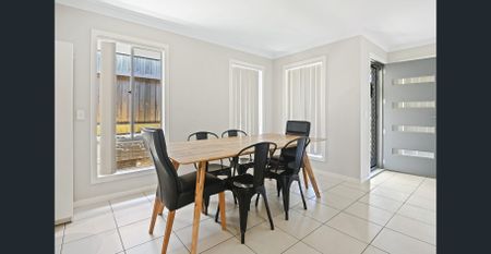 Low Maintenance Home In Pimpama! - Photo 2
