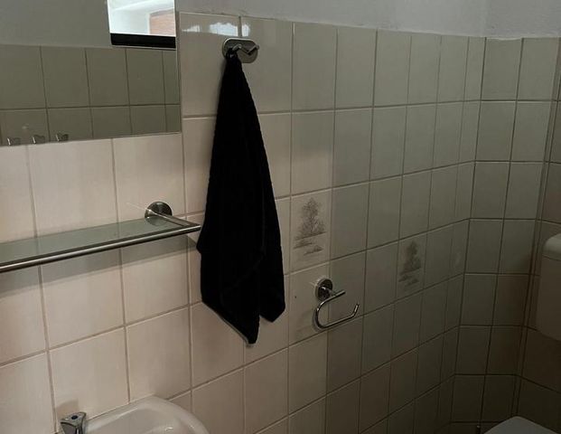 Große 4 Zimmer Wohnung mit mediterranem Flair - Foto 1