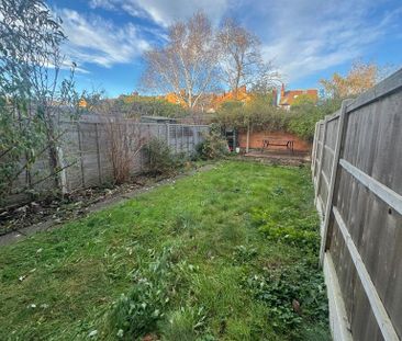 3 bedroom terraced house to rent - Photo 5