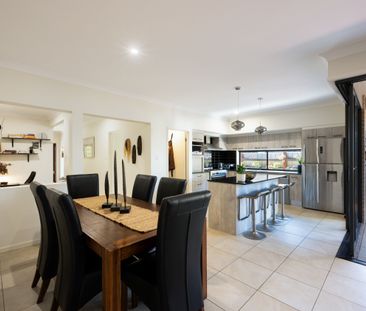 Fully Furnished Family Home just Moments from the Beach - Photo 4