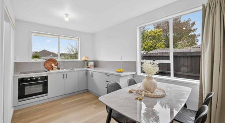 Clean and Tidy Home In Wainoni! - Photo 3