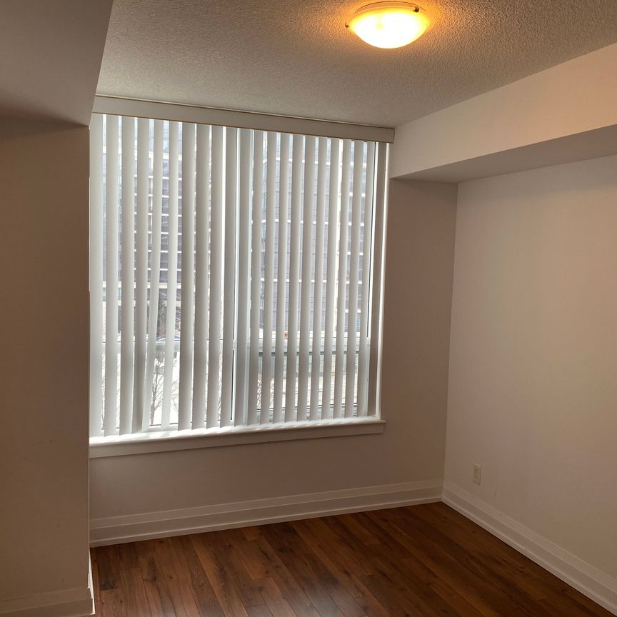 For Lease - 370 Highway 7 Avenue Unit# 523, Richmond Hill, Ontario - Photo 1