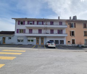 Charmant appartement de 2.5 pièces avec balcon à deux pas du centre - Photo 4