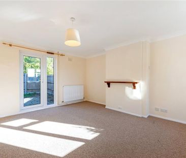 3 bedroom parking to rent - Photo 1