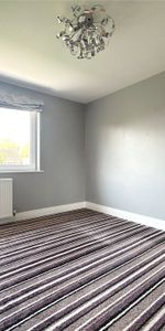 Valley Crescent, Wokingham Valley Crescent, Wokingham - Photo 4