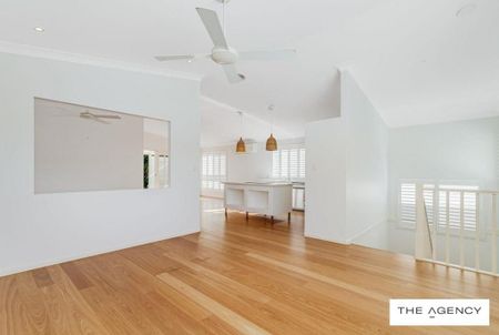 4 Bedroom Coastal Living at Its Best! - Photo 2