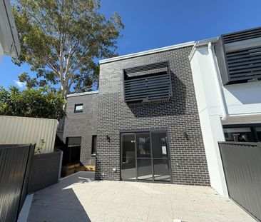 New 3-Bedroom Townhouse - Prime Eastwood Location - Photo 6