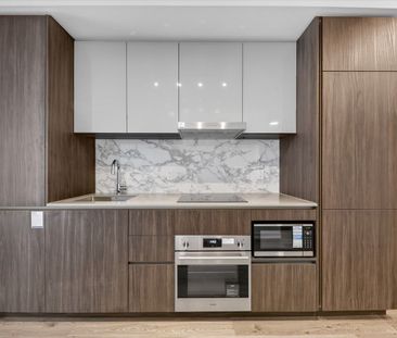 For Lease - 8 Interchange Way Unit# 5601, Vaughan, Ontario - Photo 4