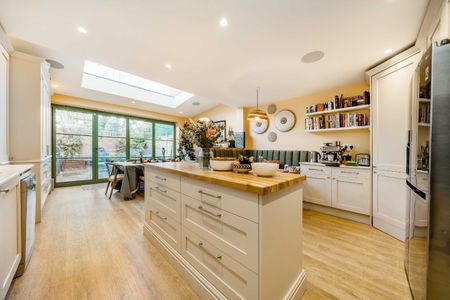 Honeyman Close, Queens Park, NW6, London - Photo 5