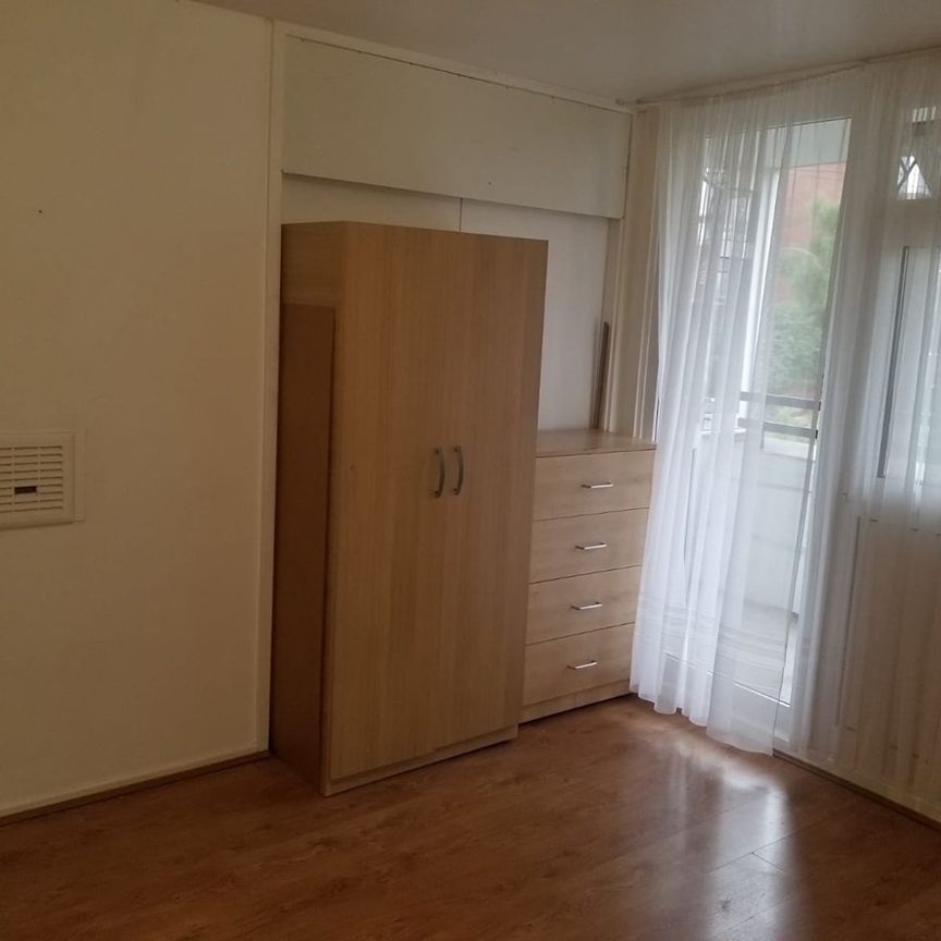 1 Bed Flat, Edgecot Grove, N15 - Photo 1