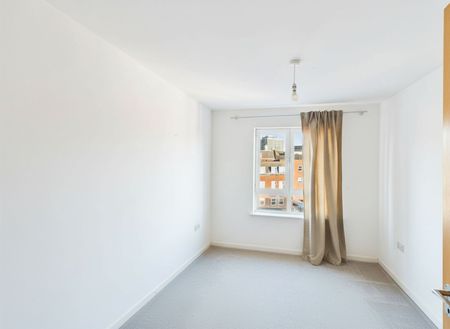 2 Bedroom - Photo 4