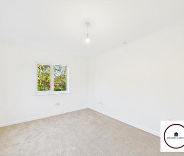 4 bedroom detached house to rent - Photo 3