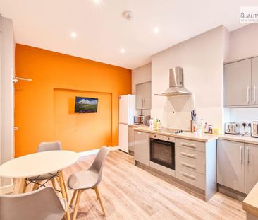 1 bedroom in a house share to rent - Photo 3