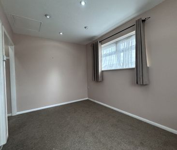 Warren Avenue - Photo 2