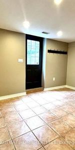 SOUTH ETOBICOKE 2 BEDS 1 BATH PARKING INCLD - Photo 3