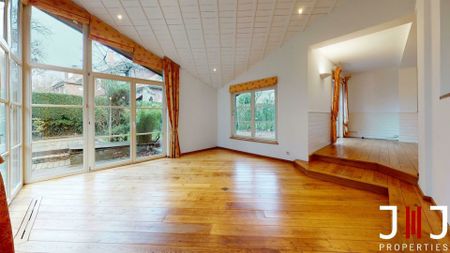 House for rent - Photo 2