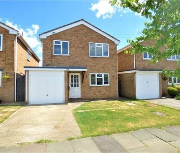 4 bedroom detached house to rent - Photo 3