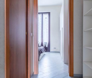 Beautiful room with balcony in Via Pezzotti - Photo 1