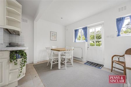 3 bedroom detached house to rent - Photo 5