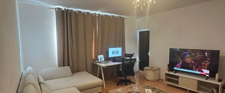 Voll möblierte 2-Zimmer-Wohnung in Steinbach (Taunus) - Photo 1
