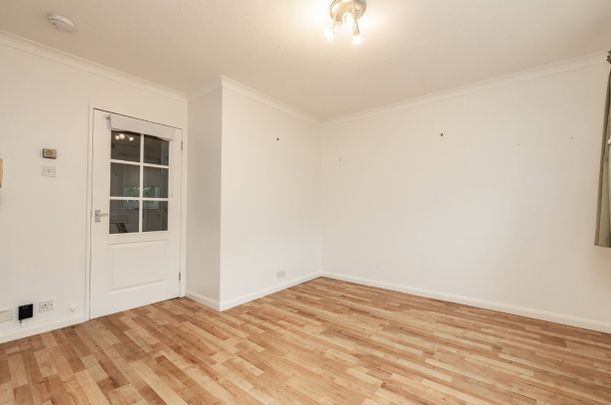 Studio Flat, Linksfield Gardens, AB24 - Photo 1