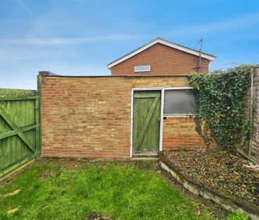 2 Bedroom House to Rent in Blackfriars, Rushden, Northants, NN10 - Photo 1