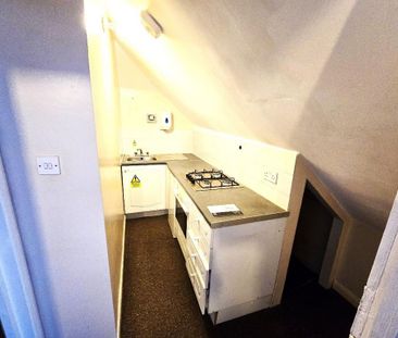 1 bedroom flat to rent - Photo 2