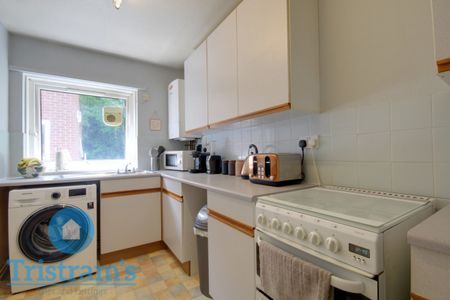 2 bed Apartment for Rent - Photo 5
