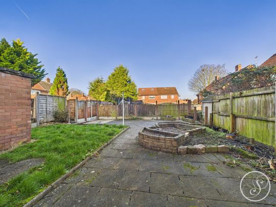 Barwick Road, Leeds - Photo 1