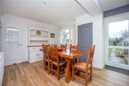 3 bedroom detached house to rent - Photo 5